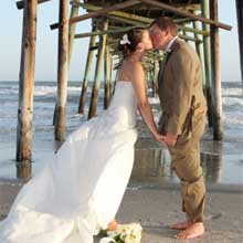 Kiss Under the Pier